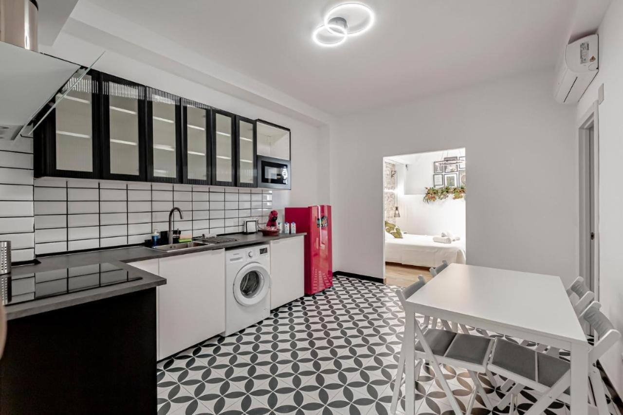 Apartamentos Pino Benidorm Luaran gambar